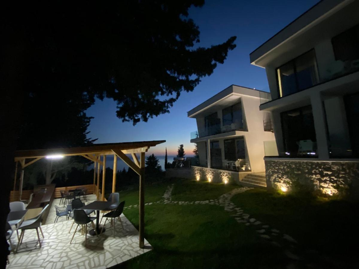 Summer Wine Boutique Hotel Dhërmi エクステリア 写真