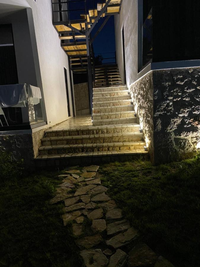Summer Wine Boutique Hotel Dhërmi エクステリア 写真