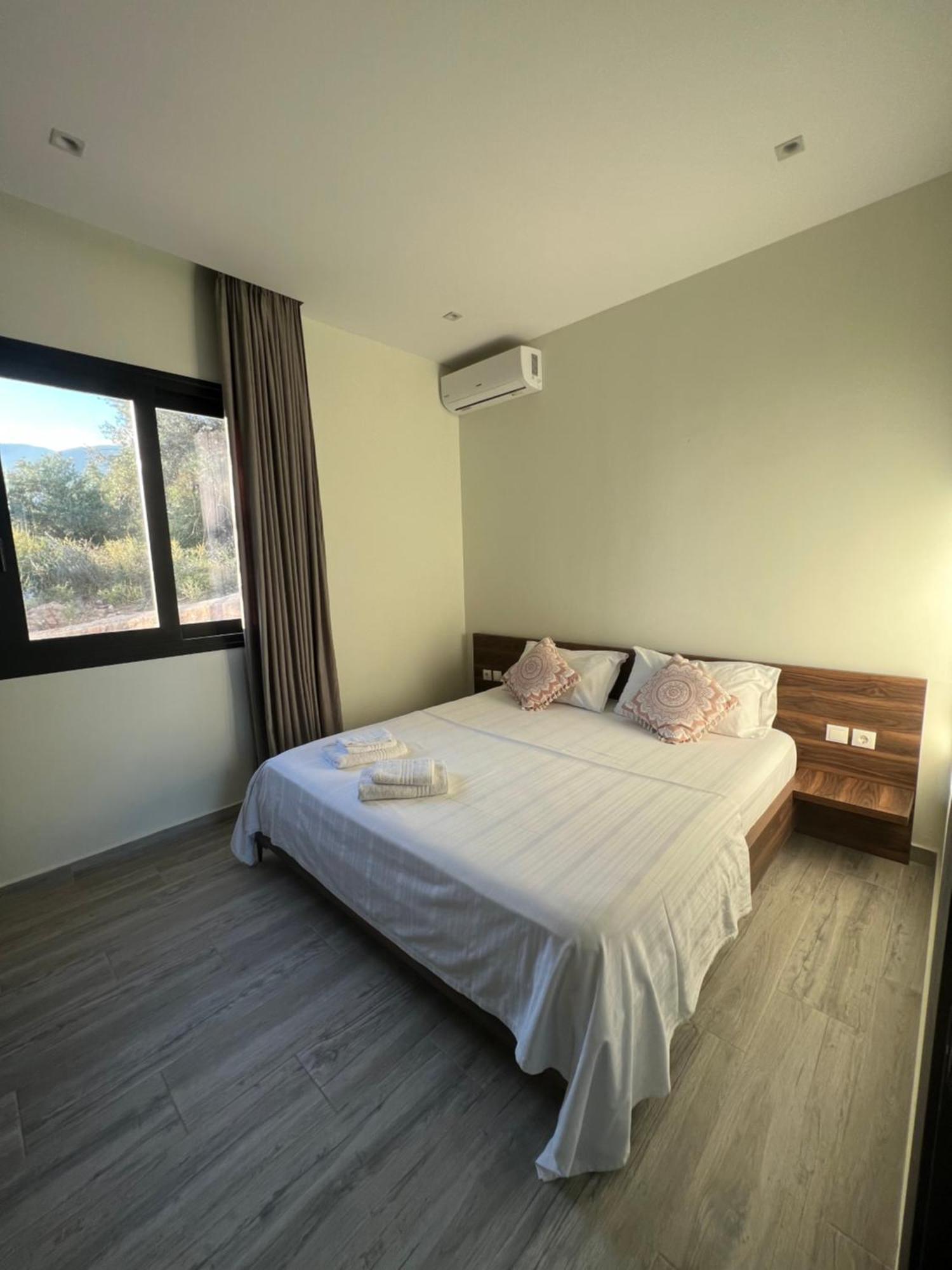 Summer Wine Boutique Hotel Dhërmi エクステリア 写真