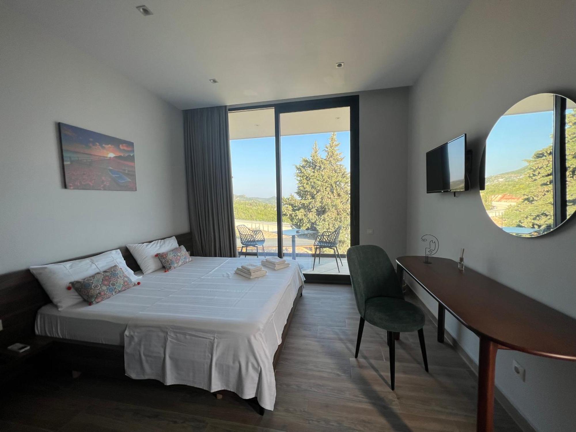 Summer Wine Boutique Hotel Dhërmi エクステリア 写真